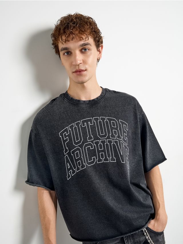 WASHED OVERSIZE T-SHIRT WITH PRINT