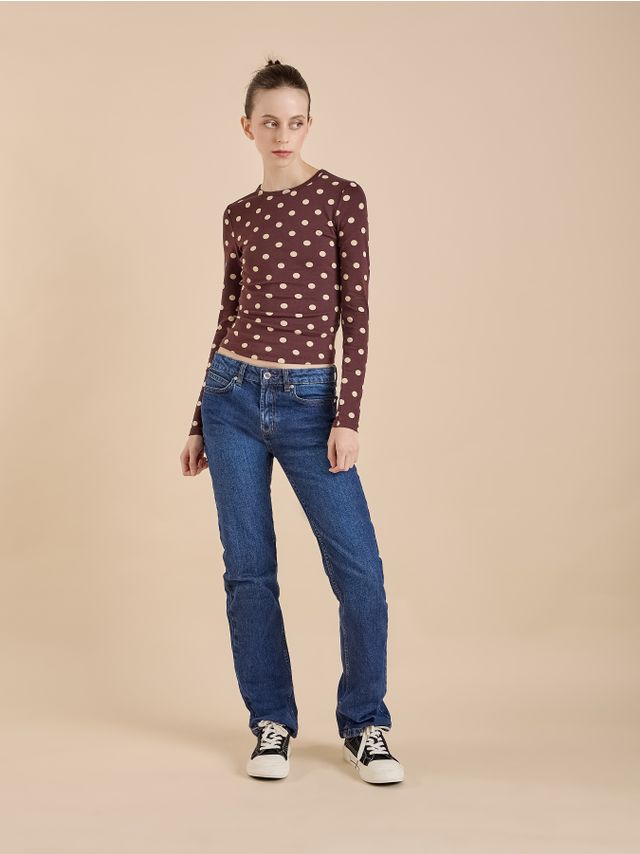 HIGH-RISE JEANS WITH WASHED EFFECT