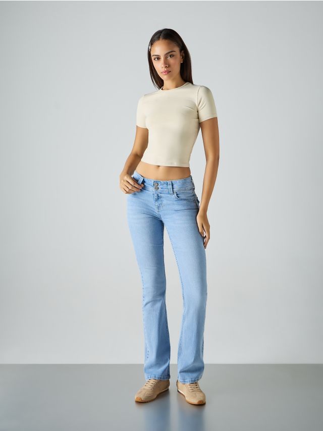 LOW-RISE FLARE JEANS