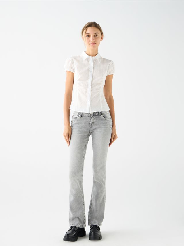 LOW-RISE FLARE JEANS