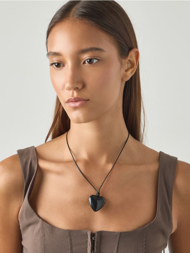 BLACK HEART CORD-NECKLACE