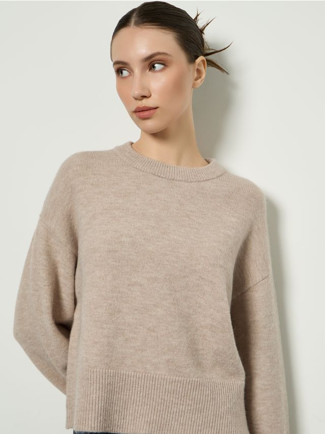 KNITTED CREW NECK WOOL ADDED SWEATER