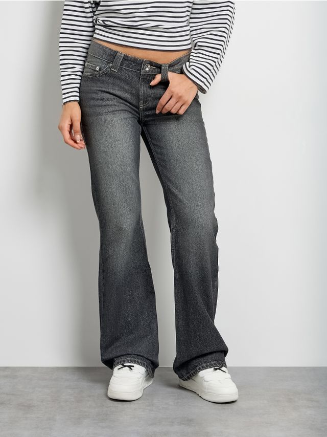 LOW RISE RIDIG JEANS