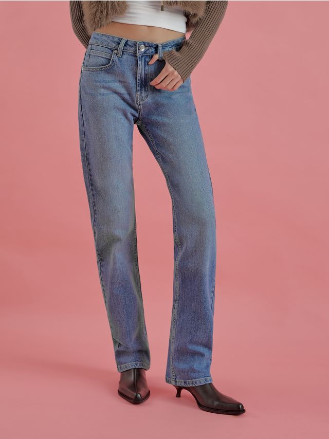 HIGH-RISE JEANS WITH WASHED EFFECT