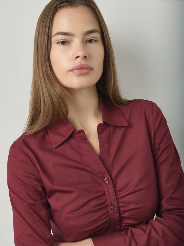 RUCHED FRONT CROPPED SHIRT