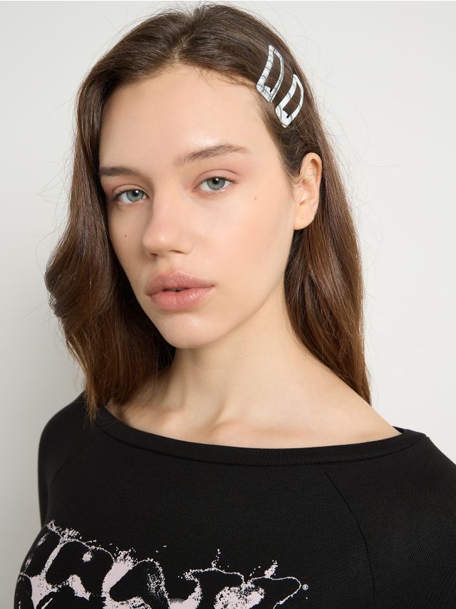 SET OF 4 HAIR CLIPS