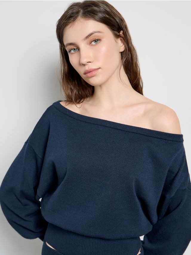 BOAT-NECK SWEATER