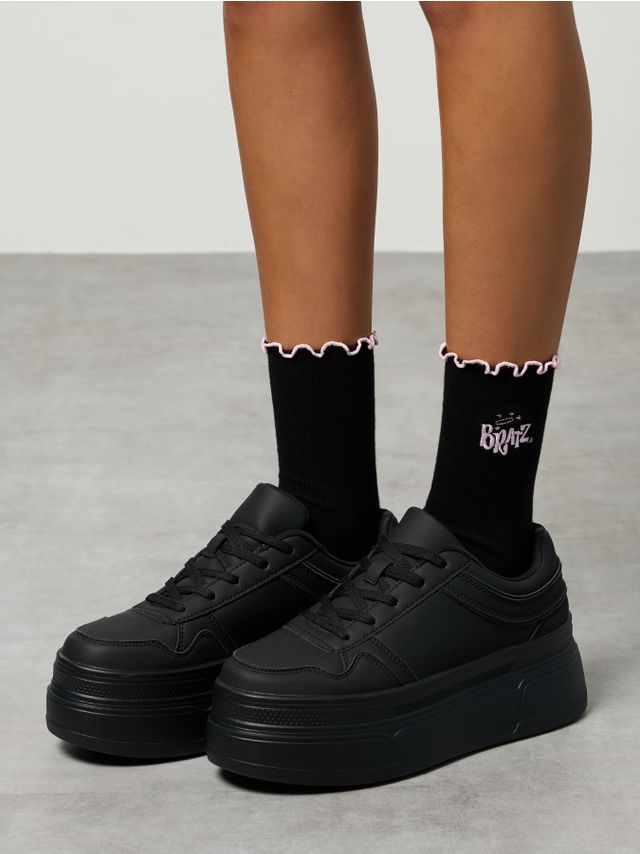 НОСКИ С ВЫШИТЫМ ПРИНТОМ ECRU x BRATZ