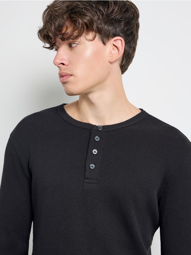 HENLEY WAFFLE LONGSLEEVE