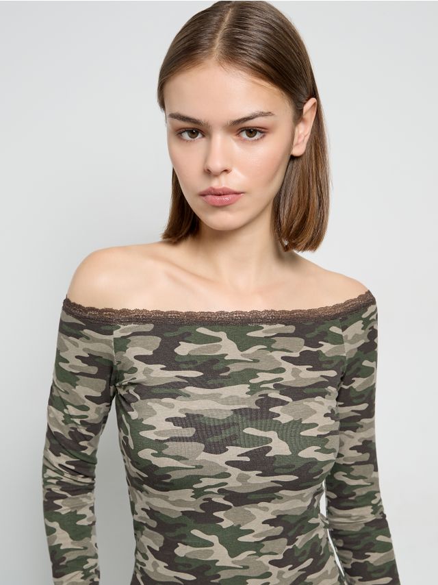 BARDOT CAMO PRINTED LONGSLEEVE