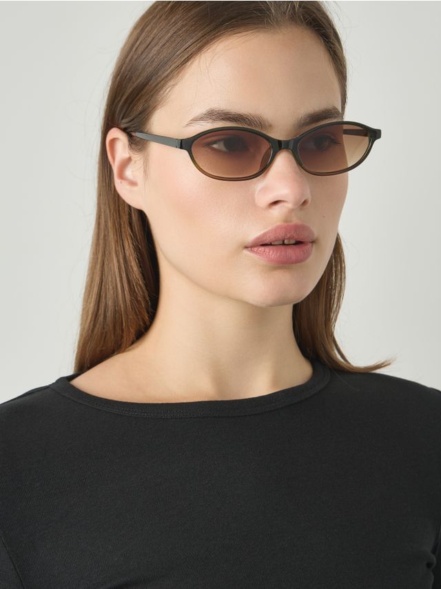 OVAL SUNGLASSES