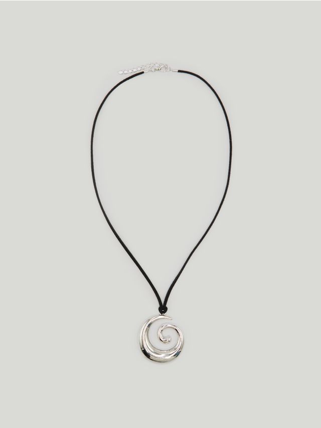 SPIRAL NECKLACE ON STRING