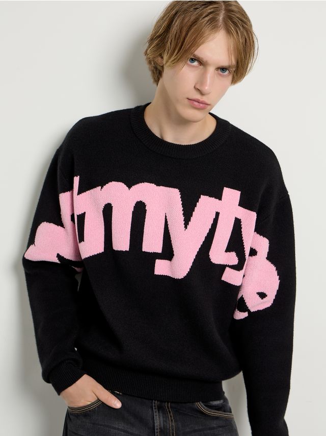 JACQUARD LETTERING PRINT SWEATER