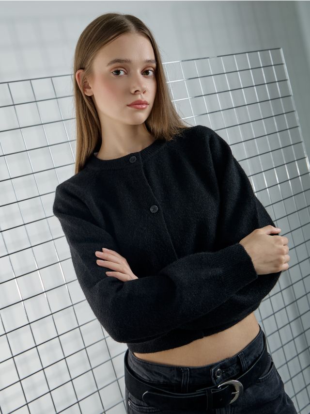 KNITTED CARDIGAN WITH BUTTONS