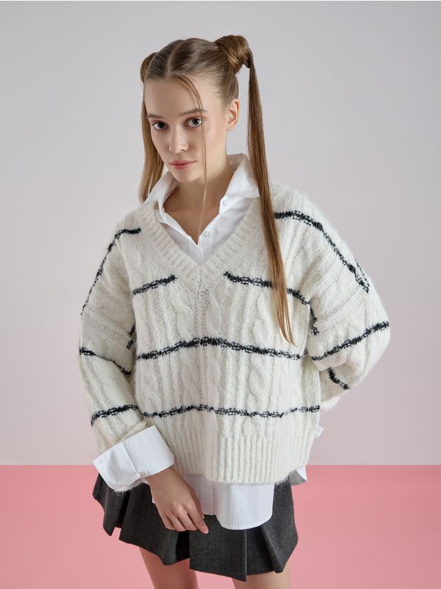 STRIPED WOOL ADDED  V-NECK SWEATER