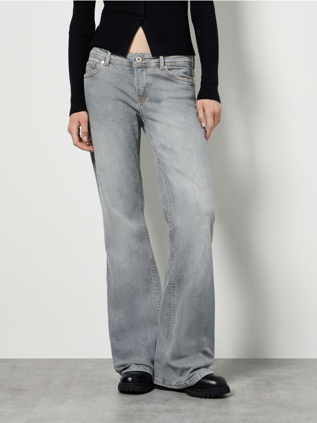 LOW WAIST BOOTCUT JEANS