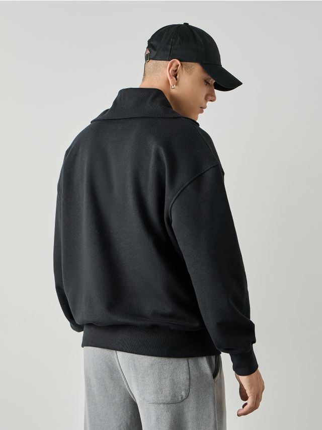 HIGH NECK HALF-ZIP SWEATSHIRT